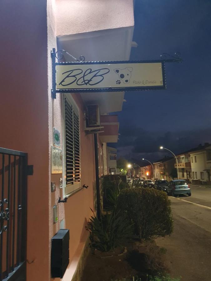 B&B Paolo E Daniela Carbonia Exteriör bild